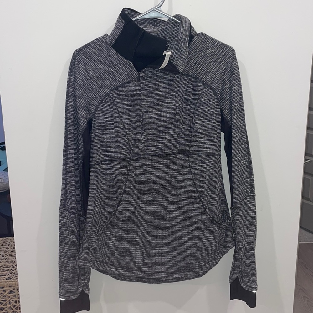 Lululemon pullover